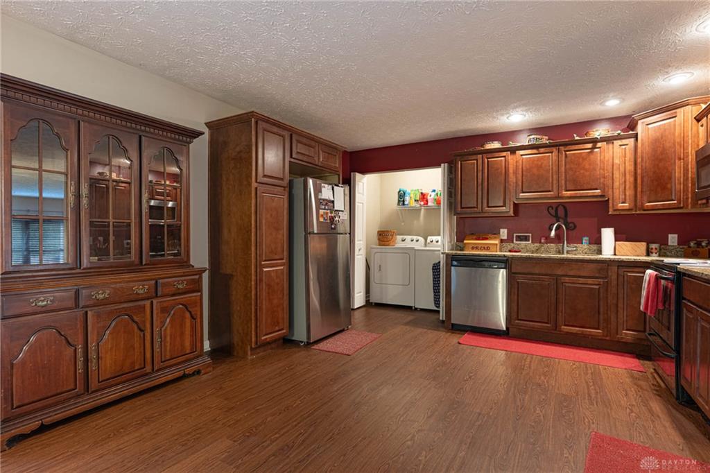 18 Kimberly Property Photo 4