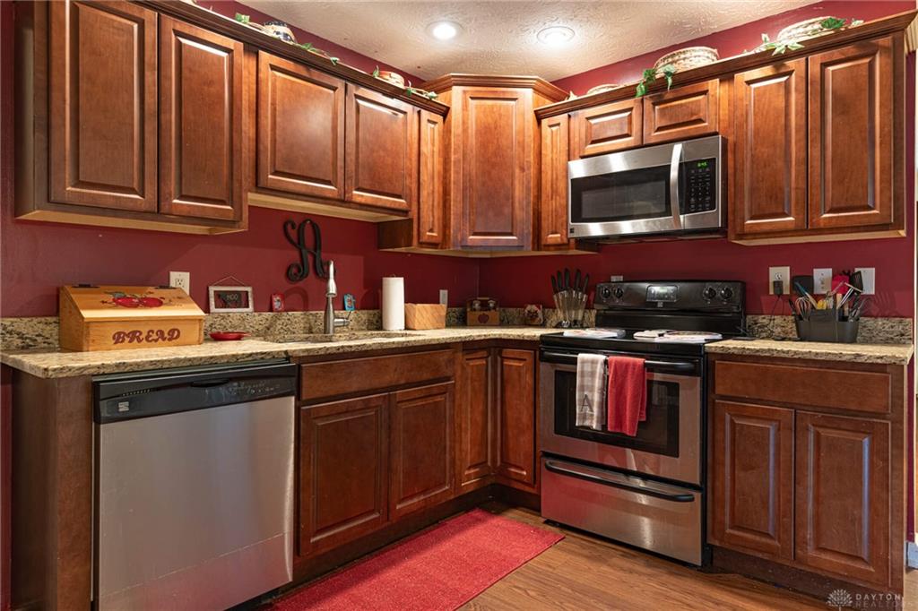 18 Kimberly Property Photo 6