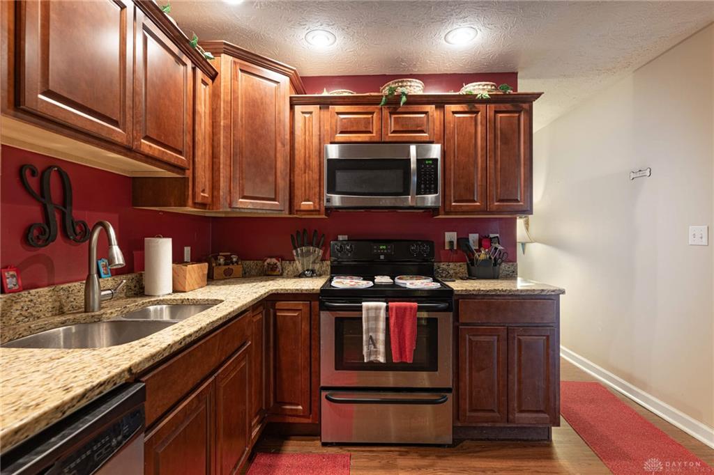 18 Kimberly Property Photo 7