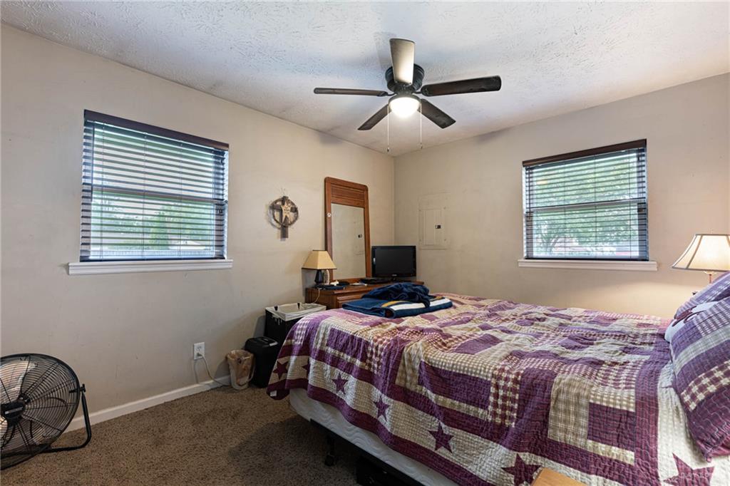 18 Kimberly Property Photo 19