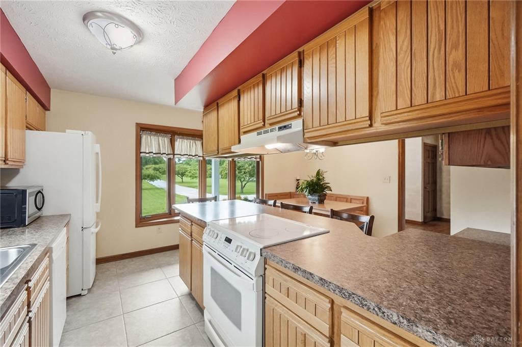 8751 Pleasant Plain Property Photo 15