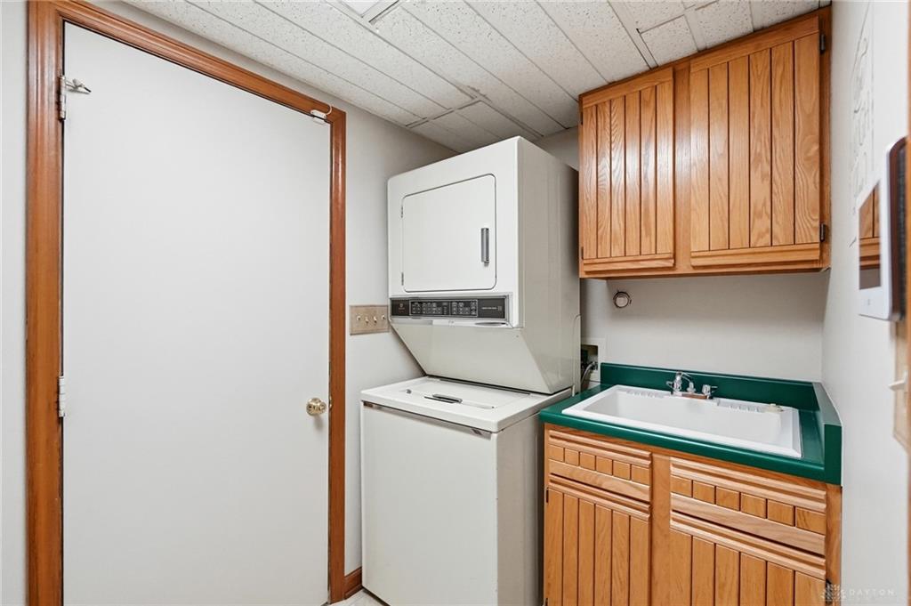 8751 Pleasant Plain Property Photo 32