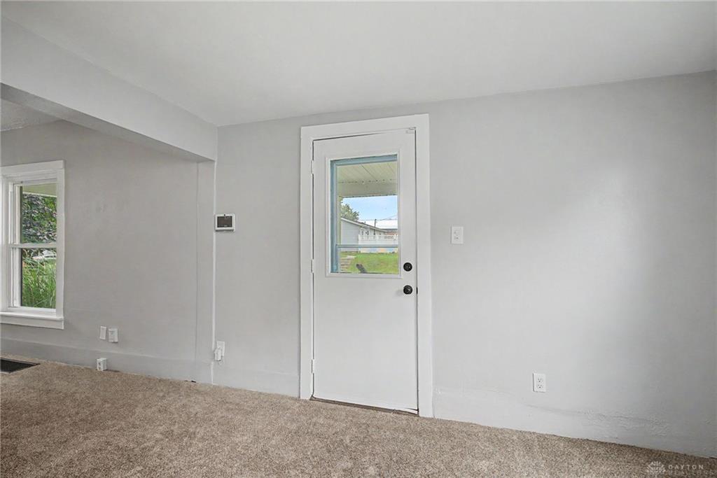 722 W Franklin Property Photo 8