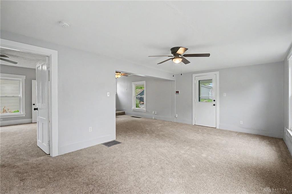 722 W Franklin Property Photo 13