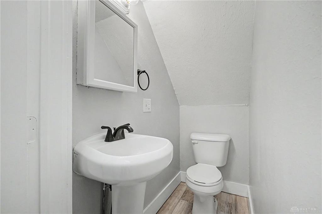722 W Franklin Property Photo 22
