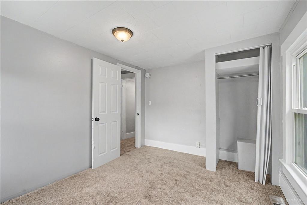 722 W Franklin Property Photo 29
