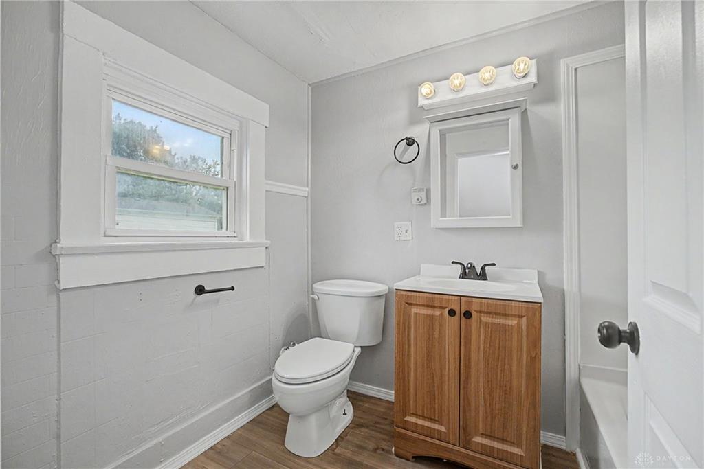 722 W Franklin Property Photo 31