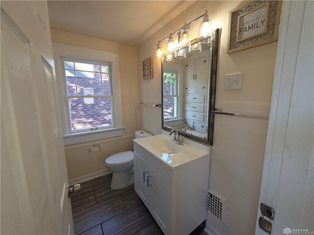 305 Westwood Property Photo 4