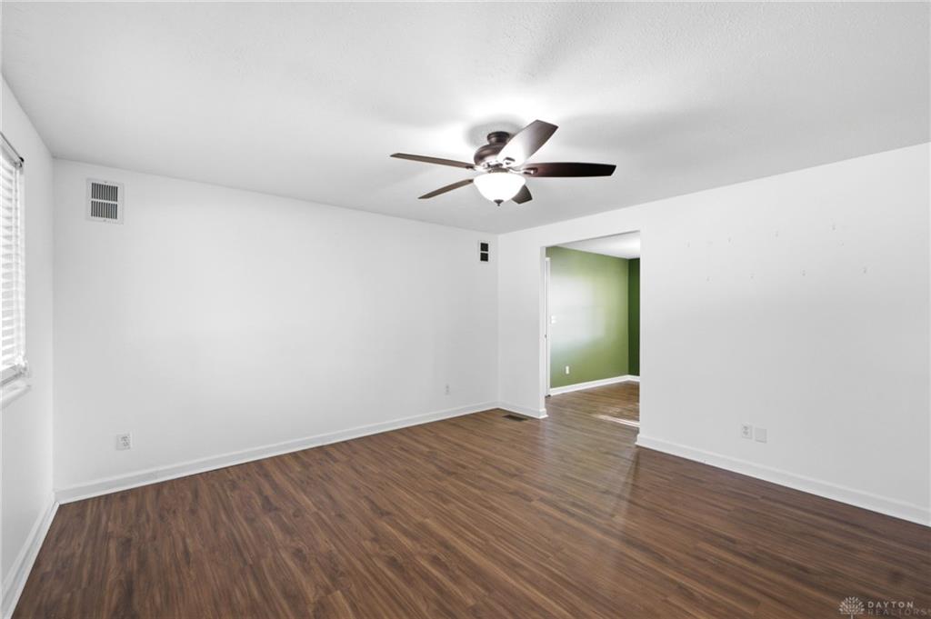 6924 Shellcross Property Photo 5