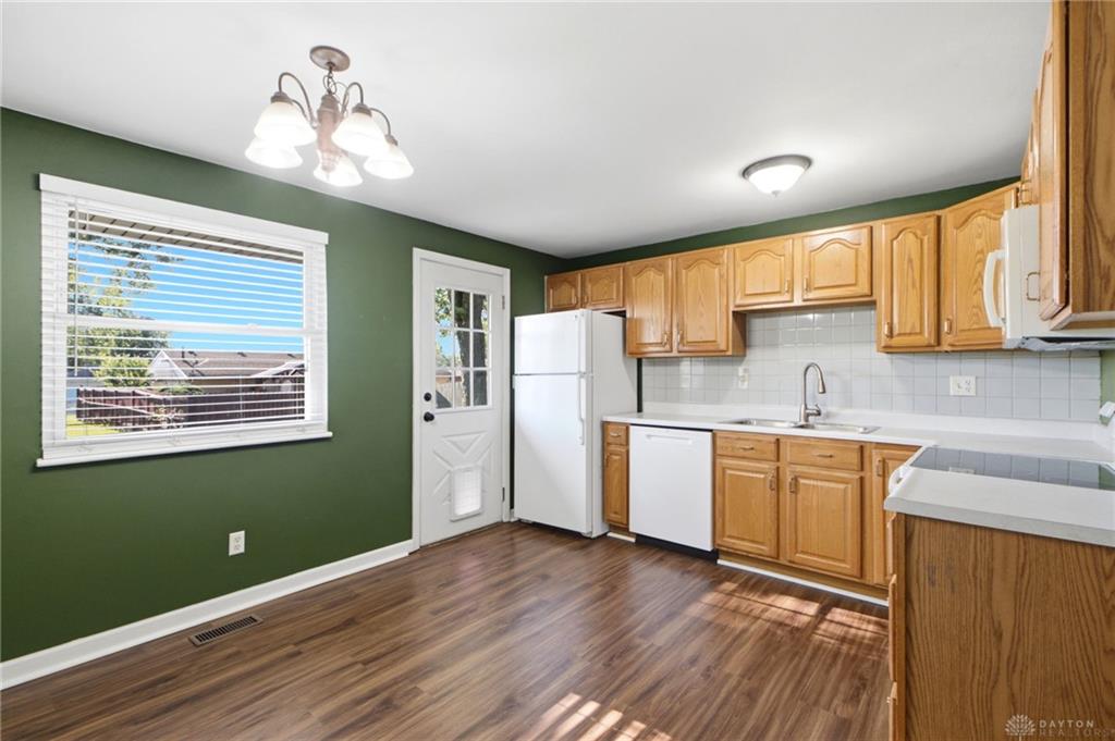 6924 Shellcross Property Photo 7