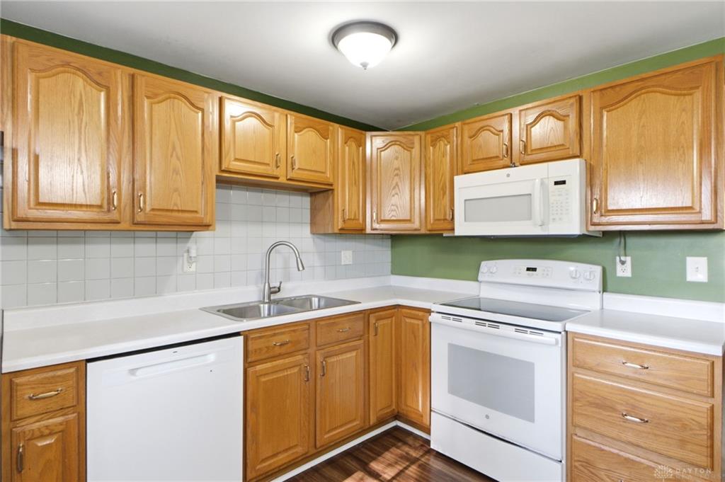 6924 Shellcross Property Photo 10