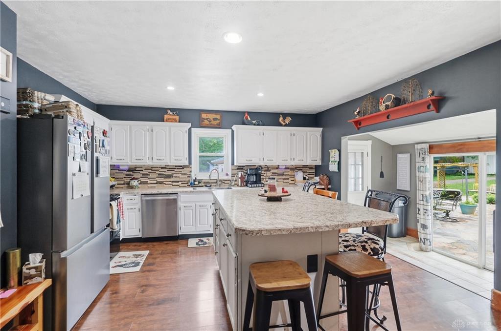6487 Union Property Photo 10