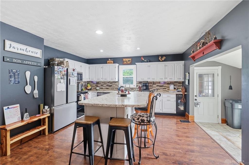 6487 Union Property Photo 11