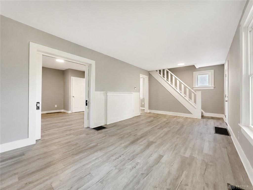 23 N Douglas Property Photo 12