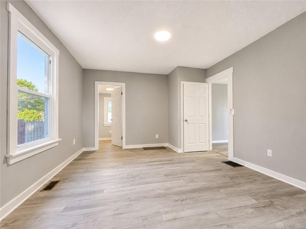 23 N Douglas Property Photo 14