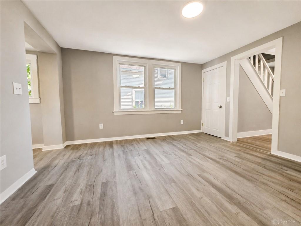23 N Douglas Property Photo 15