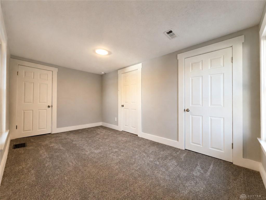 23 N Douglas Property Photo 17