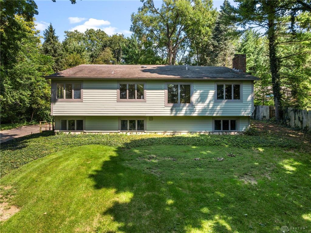 303 E Whipp Property Photo 4
