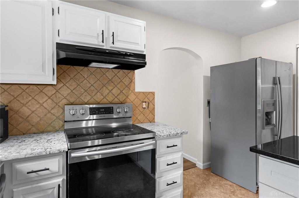 303 E Whipp Property Photo 16
