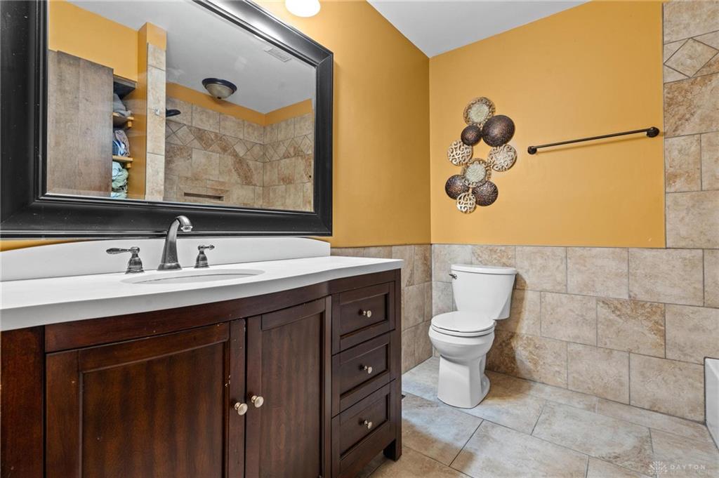 303 E Whipp Property Photo 32