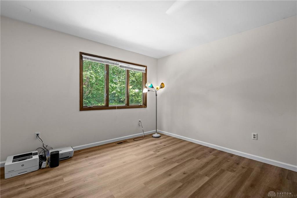 303 E Whipp Property Photo 38