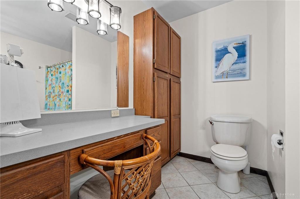 303 E Whipp Property Photo 40