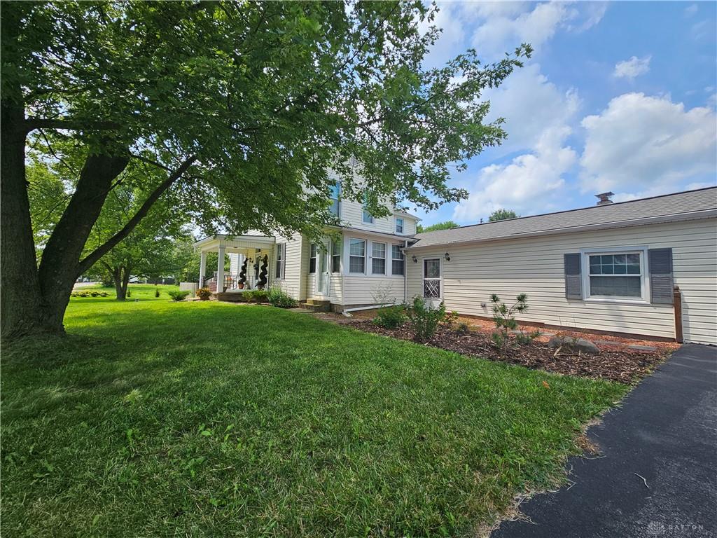 4667 Sulphur Springs Property Photo 3