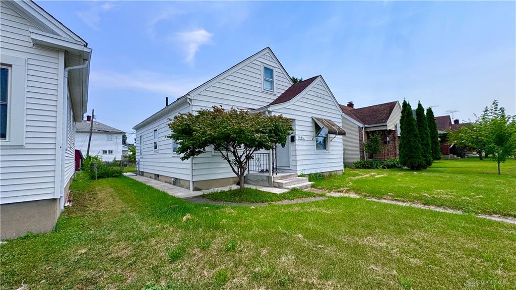 434 Grove Property Photo 2