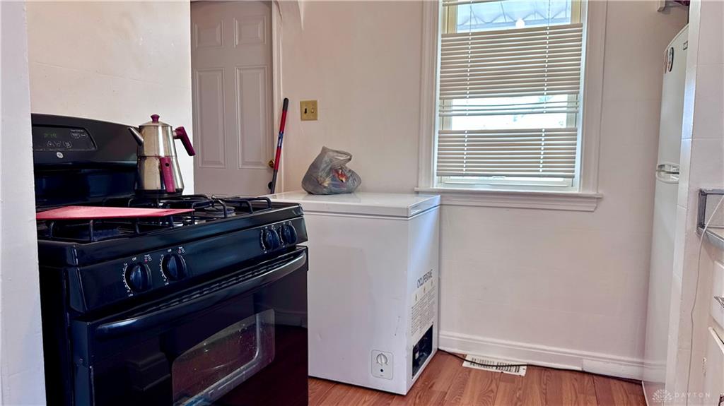 434 Grove Property Photo 23