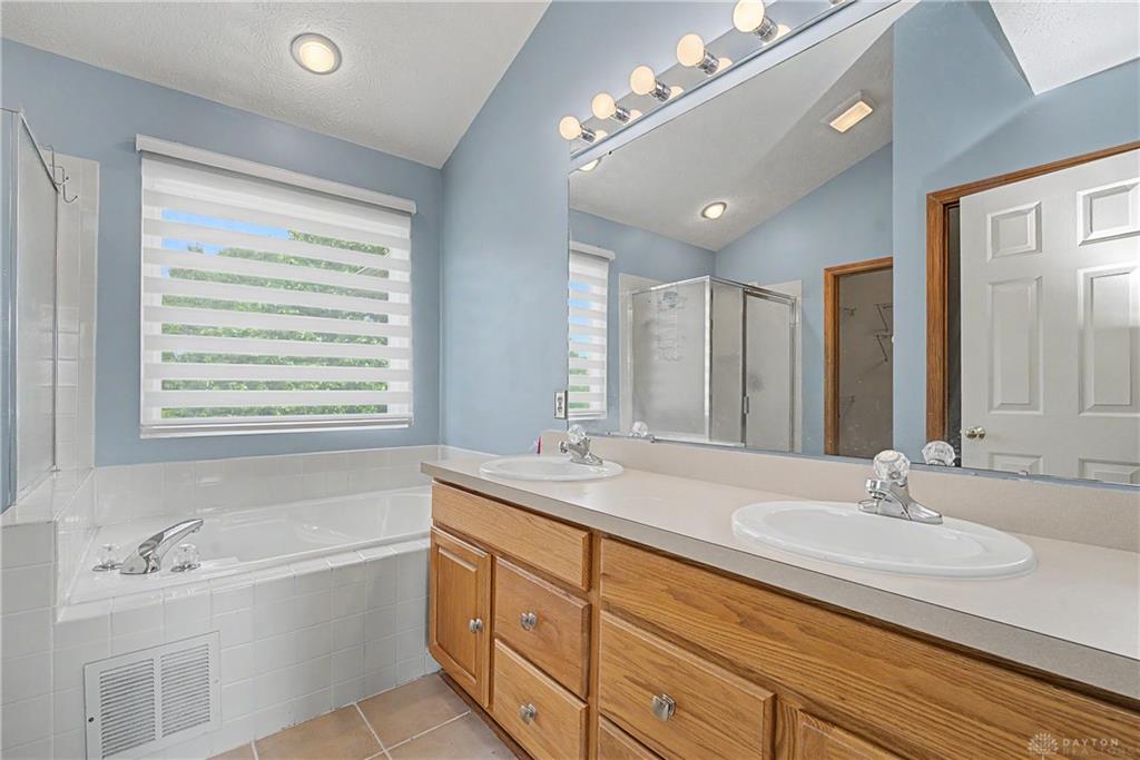 2996 Brookfield Property Photo 27