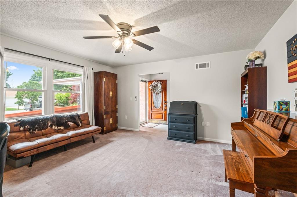 429 Meadowlark Property Photo 6