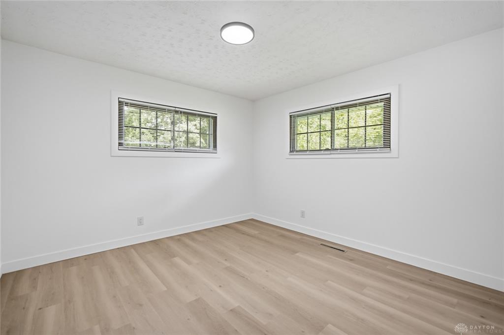 1950 W Skyview Property Photo 18
