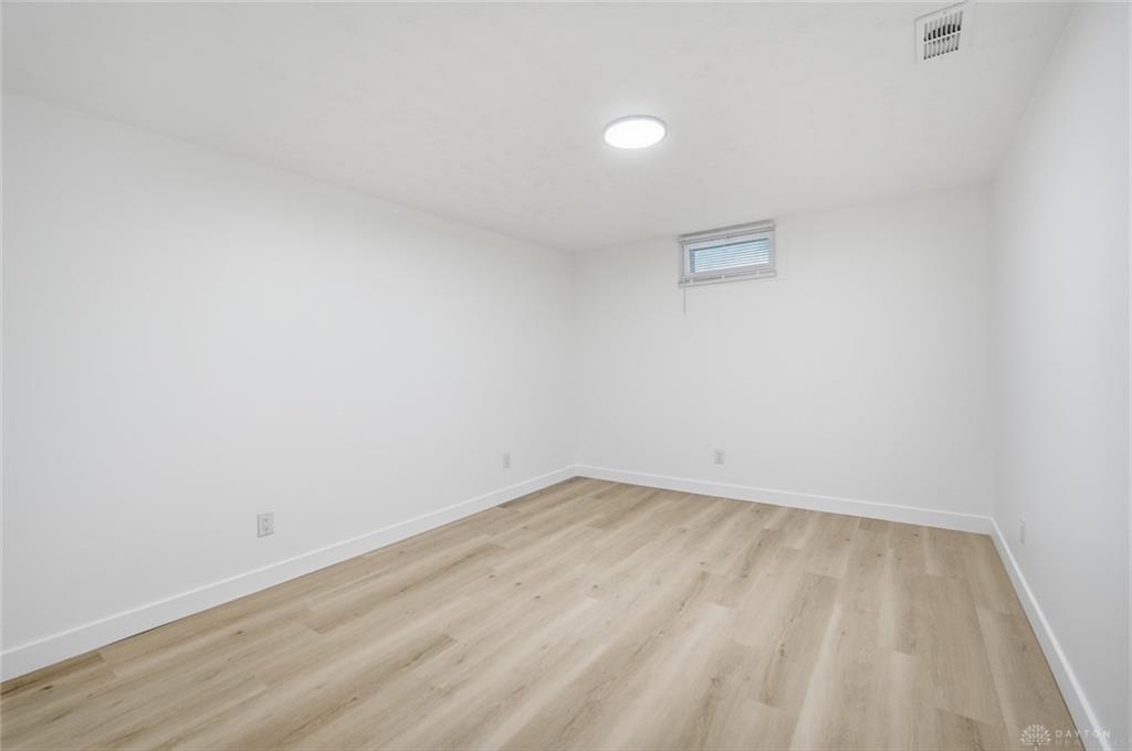 1950 W Skyview Property Photo 29