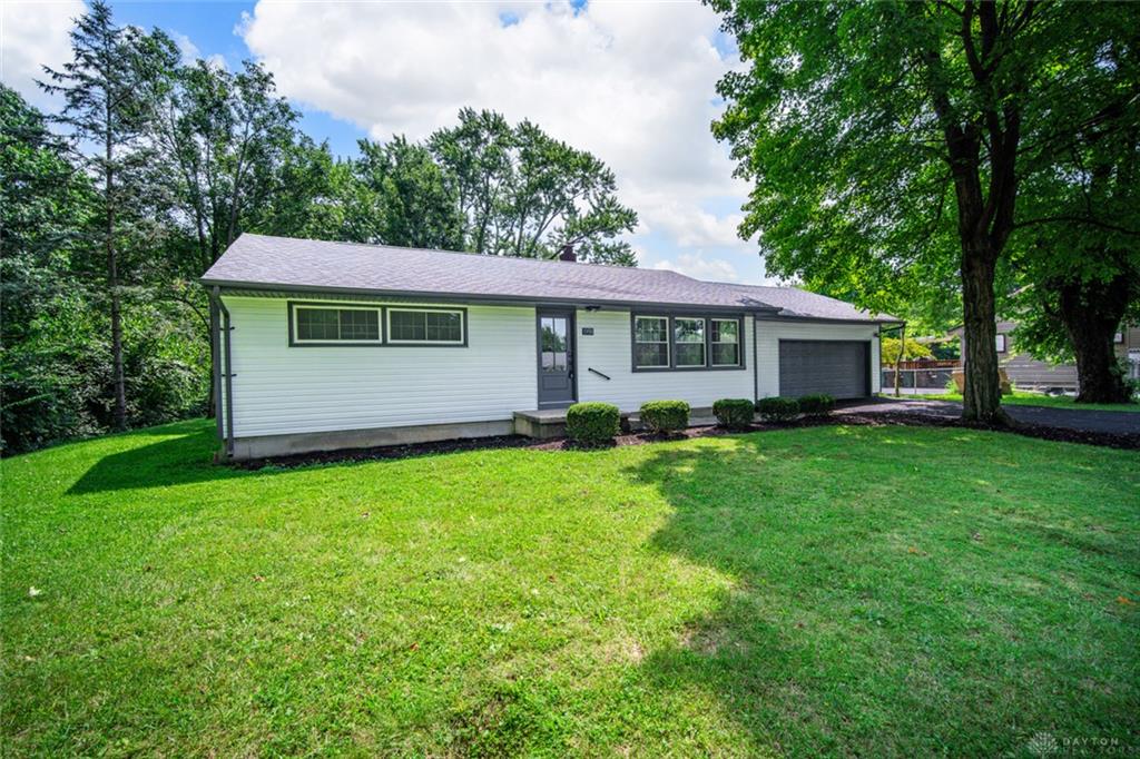 1950 W Skyview Property Photo 38