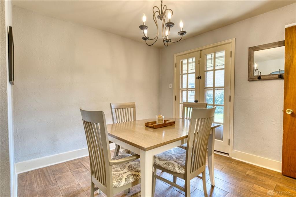 900 Devonshire Property Photo 16