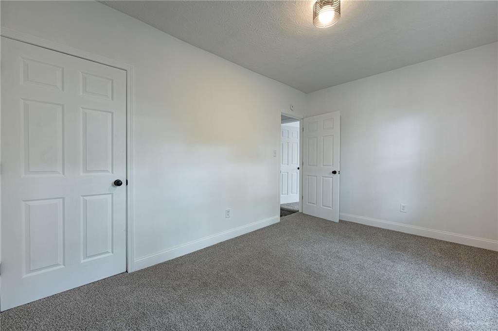 321 Deeds 319 Property Photo 9