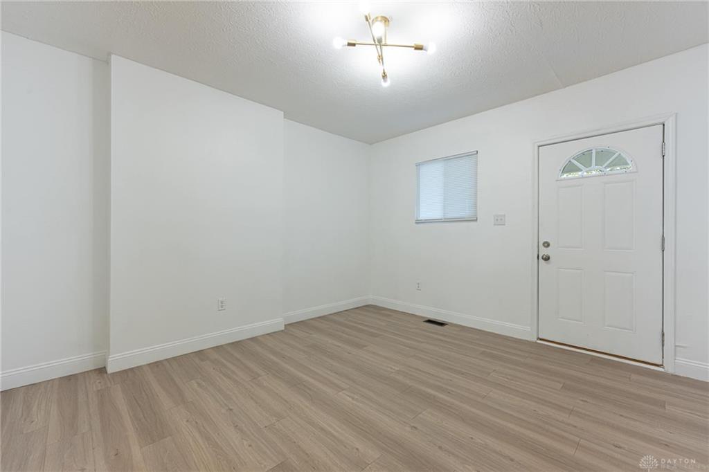 321 Deeds 319 Property Photo 12