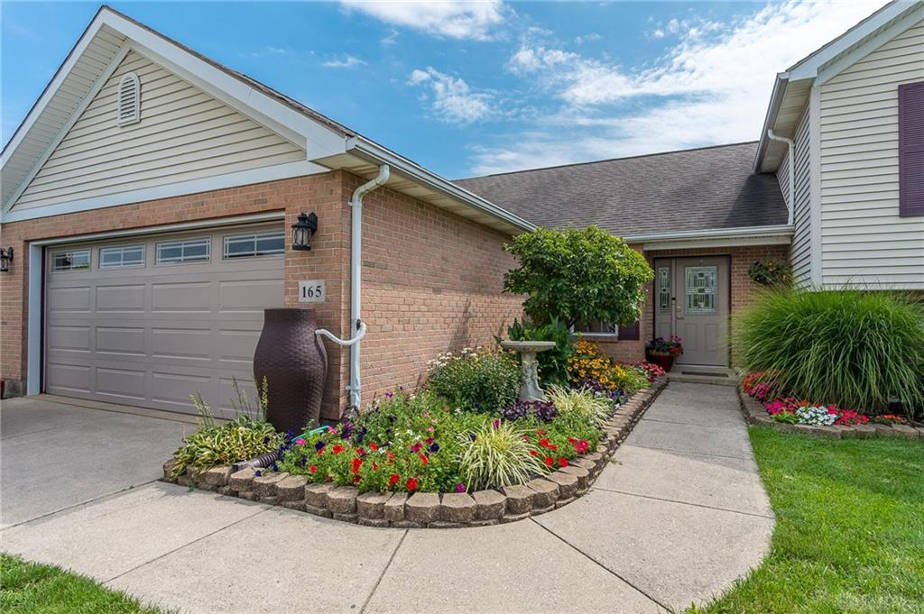 165 Hampton Property Photo 3