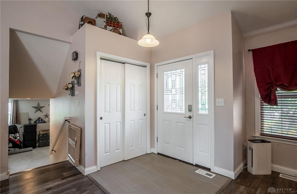 165 Hampton Property Photo 7