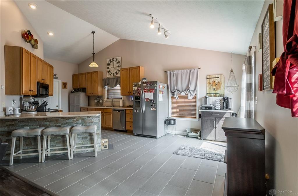165 Hampton Property Photo 11