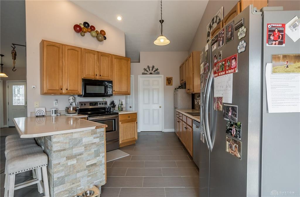 165 Hampton Property Photo 12