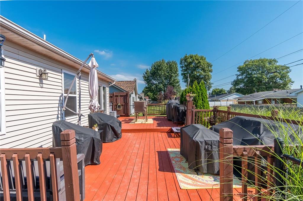 165 Hampton Property Photo 44