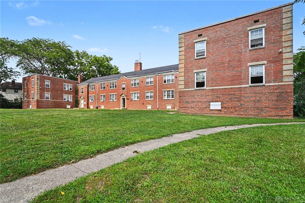 2662-2678 N Main Property Photo 2