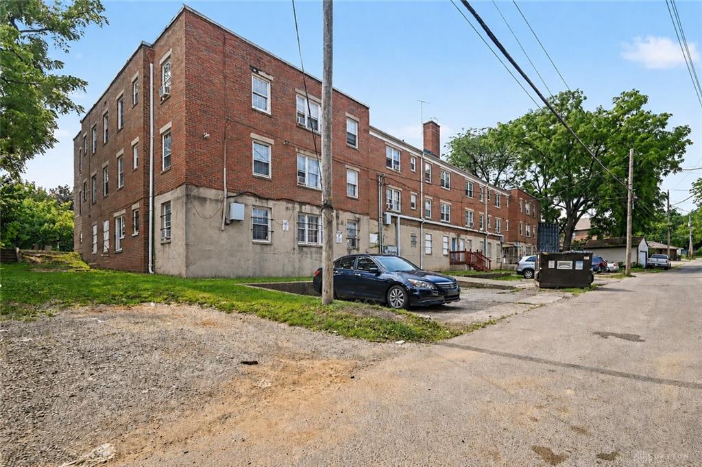 2662-2678 N Main Property Photo 15