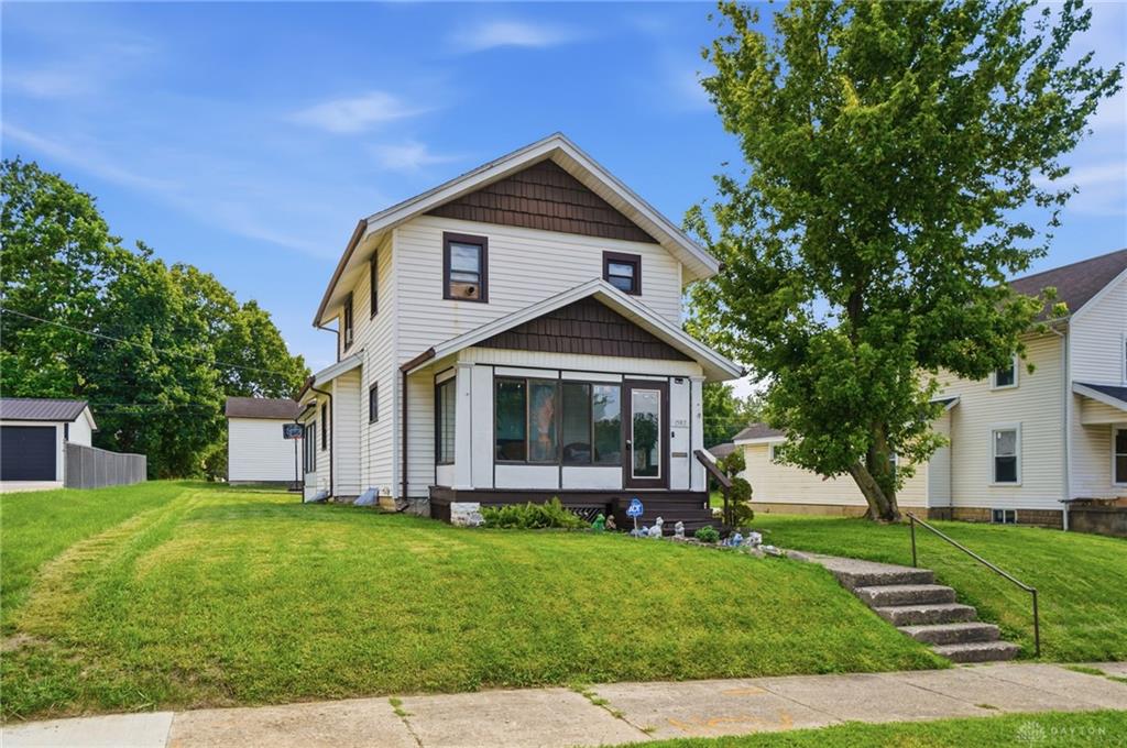 1587 Charles Property Photo 2
