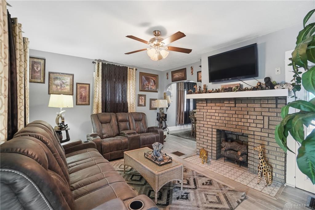 1587 Charles Property Photo 8