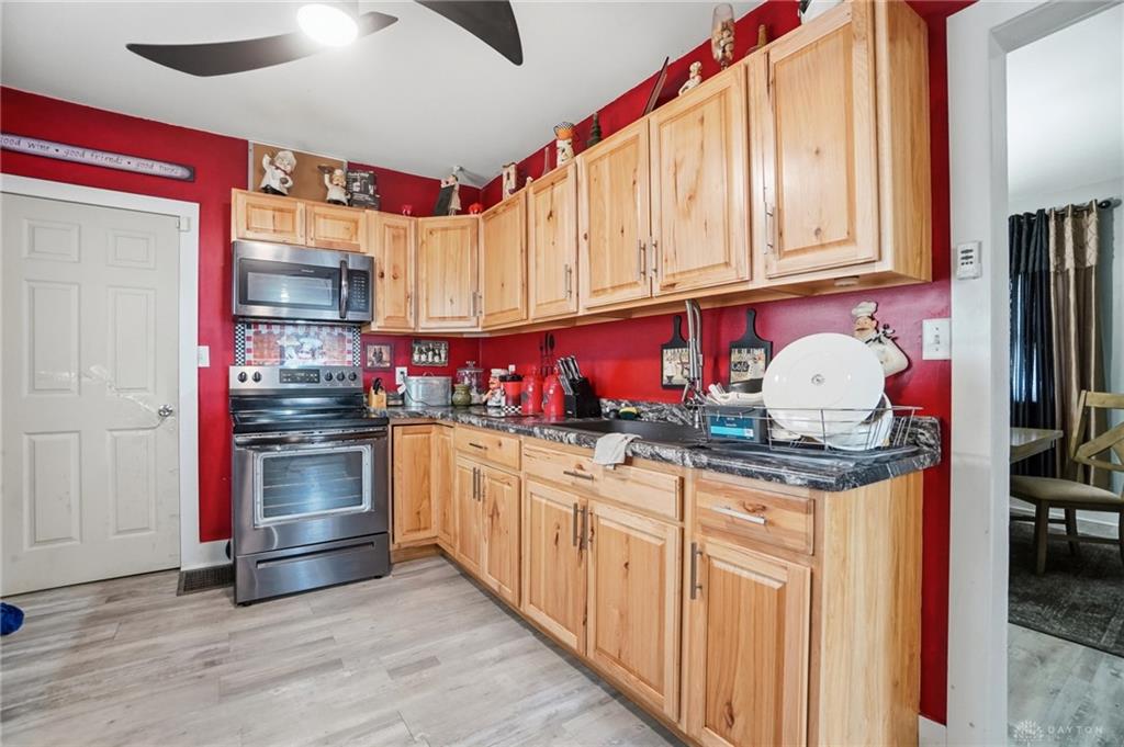 1587 Charles Property Photo 19
