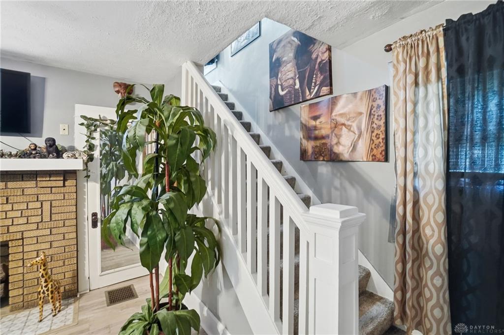 1587 Charles Property Photo 25