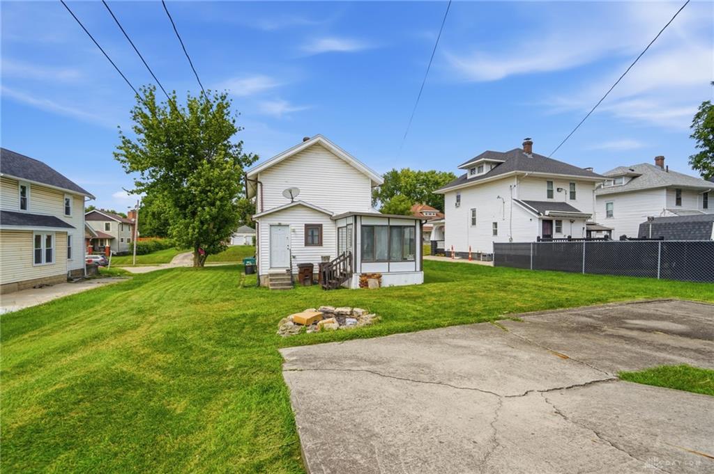 1587 Charles Property Photo 41