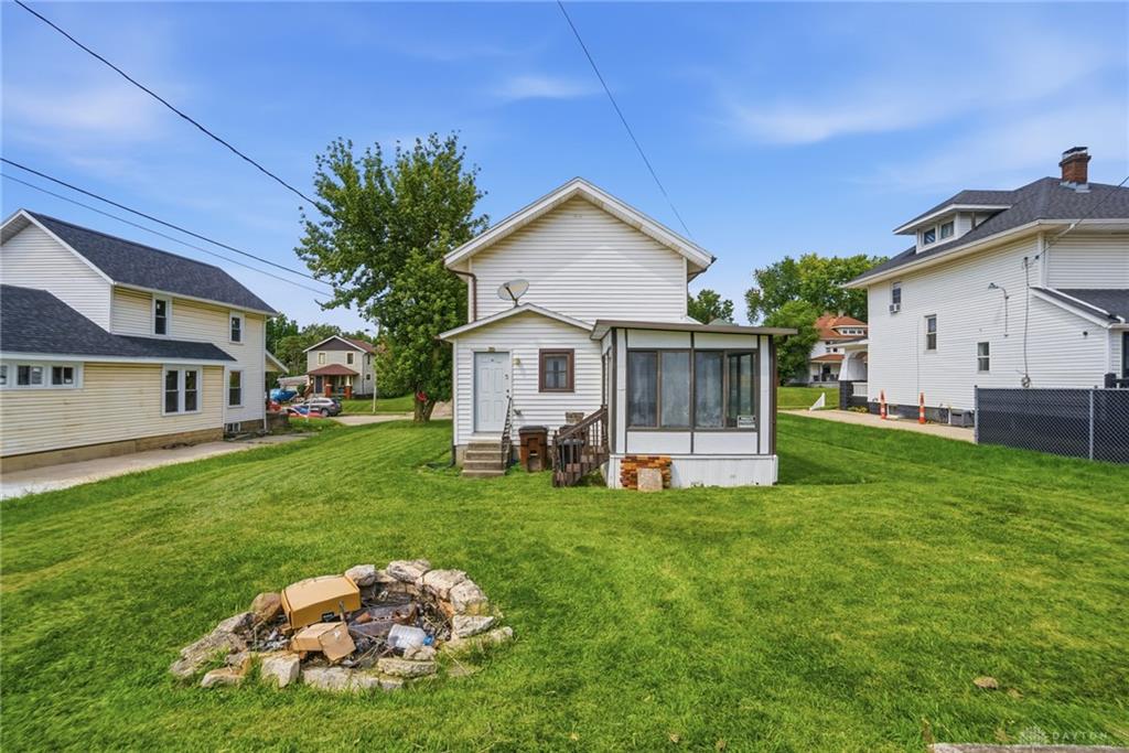 1587 Charles Property Photo 42